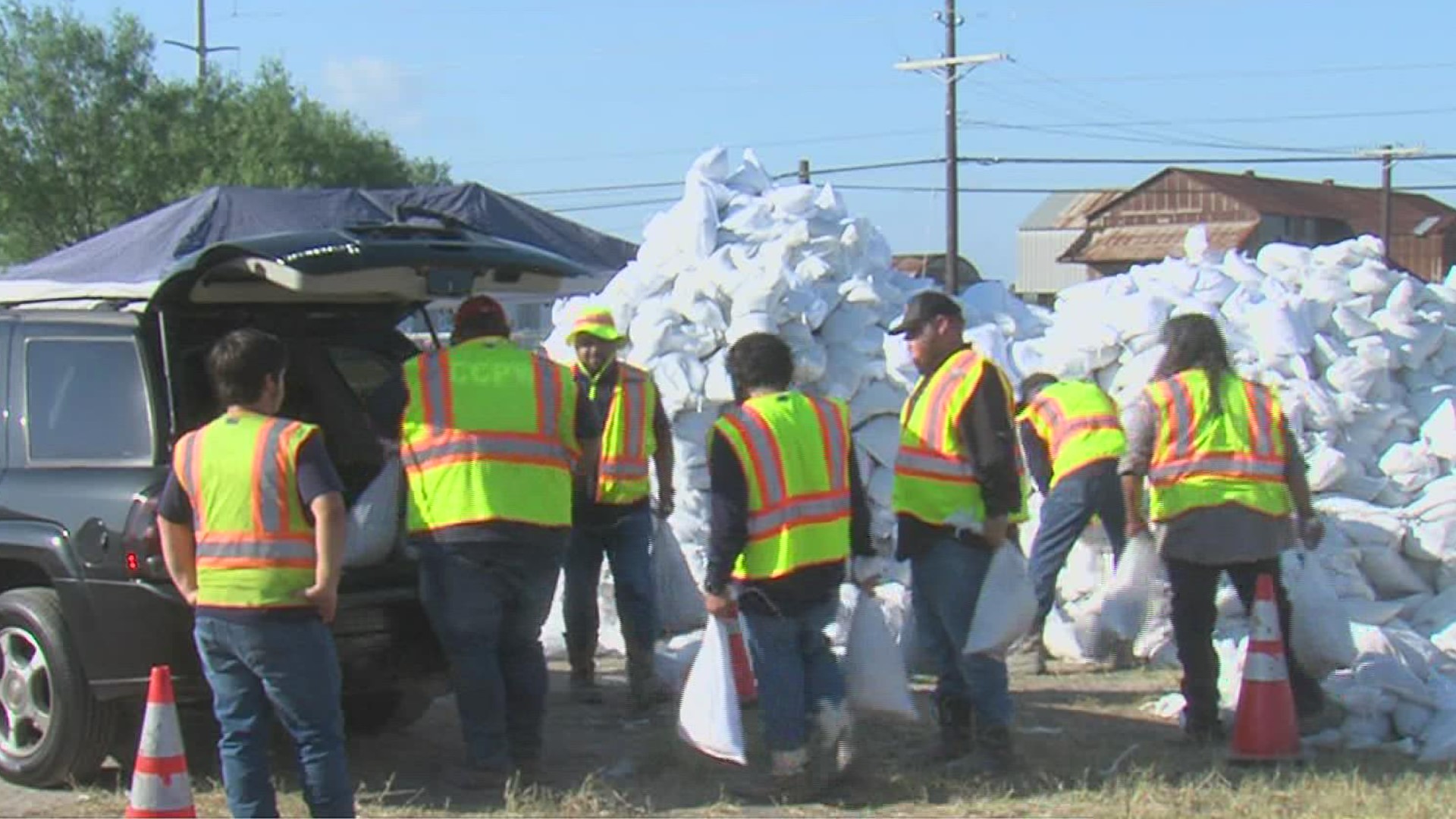 The City Hands Out Free Sandbags For Hurricane Season Kiiitv