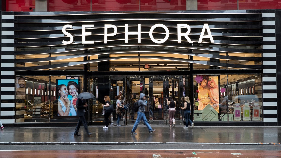 2,807 Sephora Store Stock Photos, High-Res Pictures, and Images