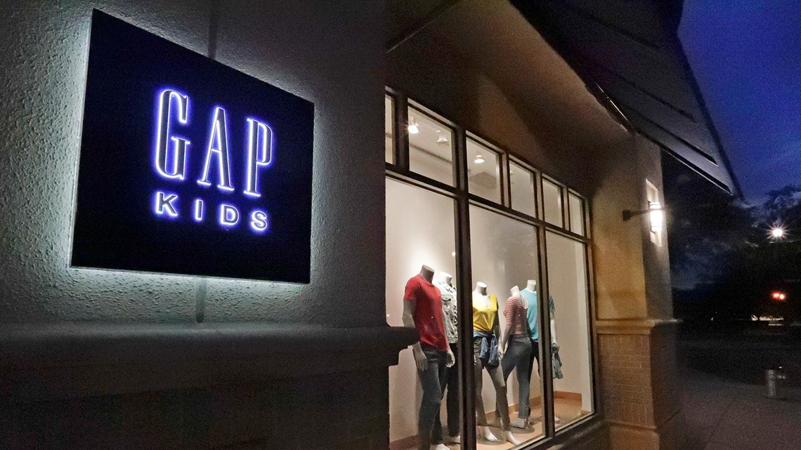 What Do Gap's Store Closing Announcements Say about its Fate