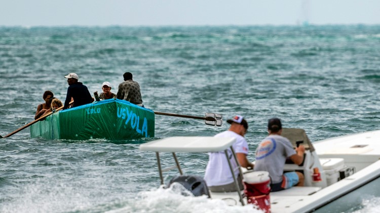 Officials continue search for 17 migrants after boat sinks off Florida during Hurricane Ian