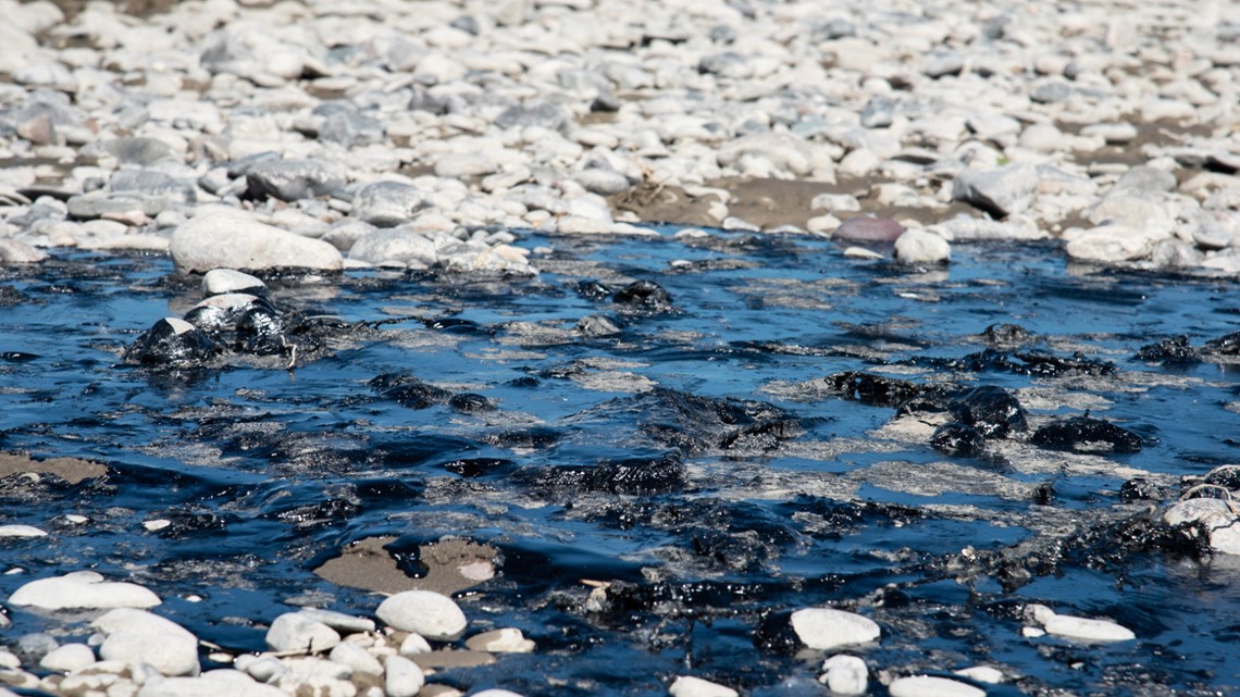Columbus, Montana train derailment Crews clean up asphalt binder