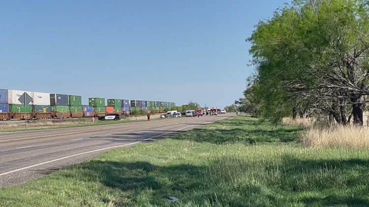 Mexican man found dead in train car in Eagle Pass, Homeland Security launches human smuggling investigation