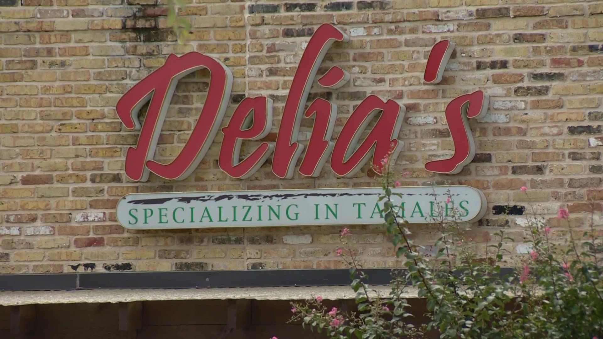 FBI agents present at Delia's tamale restaurant in San Antonio