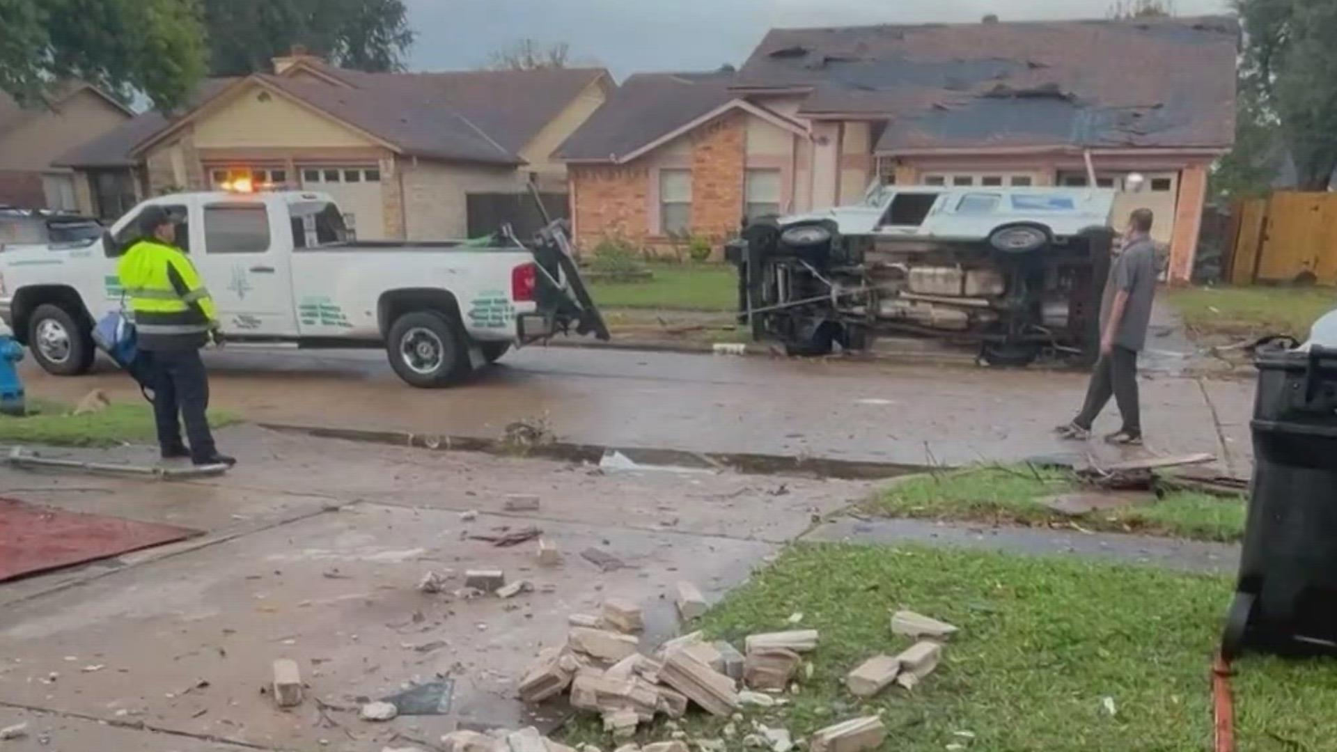 Tornado causes damage in southwest Houston neighborhood | kiiitv.com