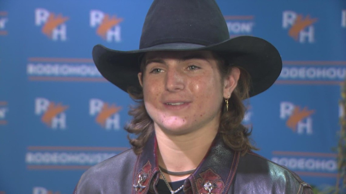 18-year-old bareback rider competes at Houston Rodeo for 1st time - Vimarsana News