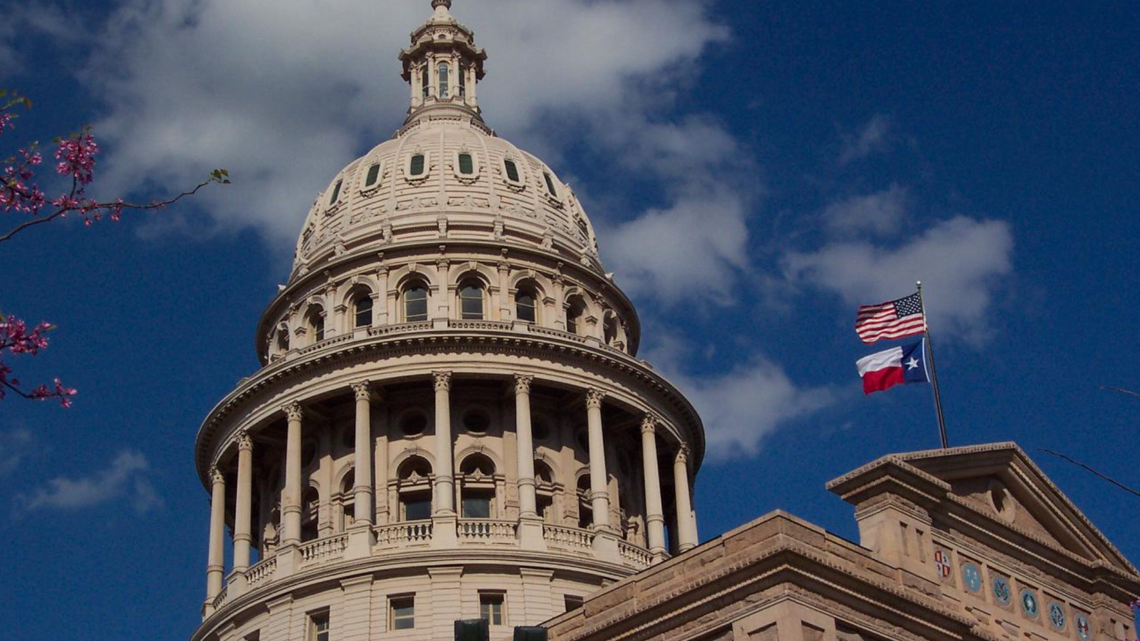 Texas Democrats Walk Off House Floor To Block Controversial Sb7 Voting Bill