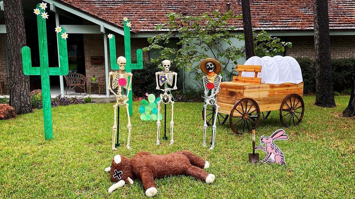 Elaborate skeletons display in west Houston changes daily | kiiitv.com