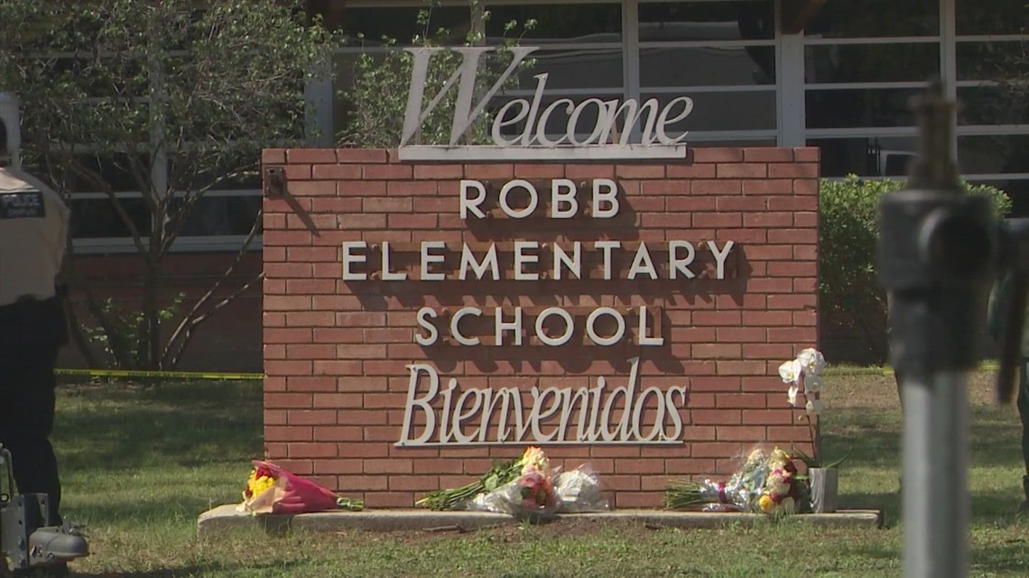 Uvalde shooting documentary reveals details of police response - Vimarsana News