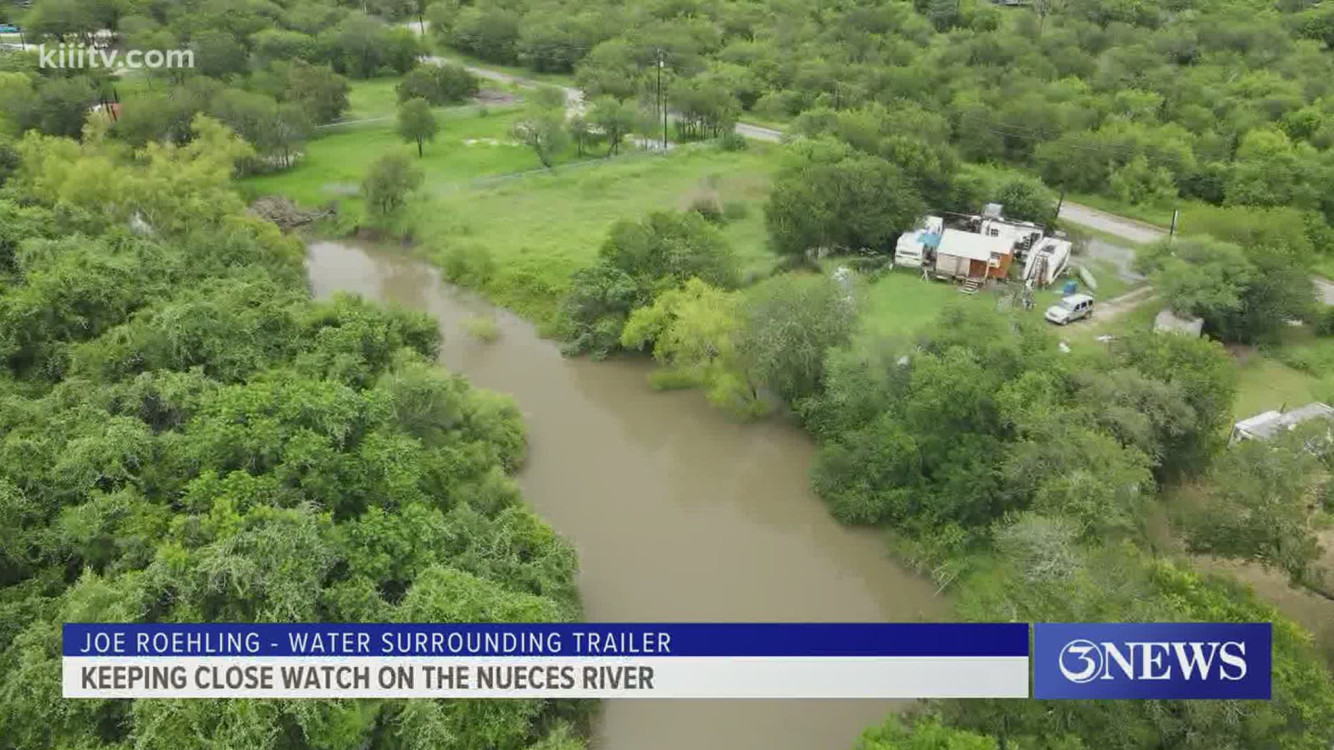 The rising river is putting Calallen residents on high alert.