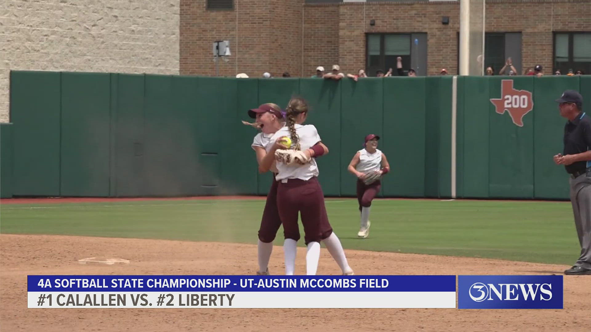 The Calallen Ladycats took the back-to-back title in Austin on Saturday morning.