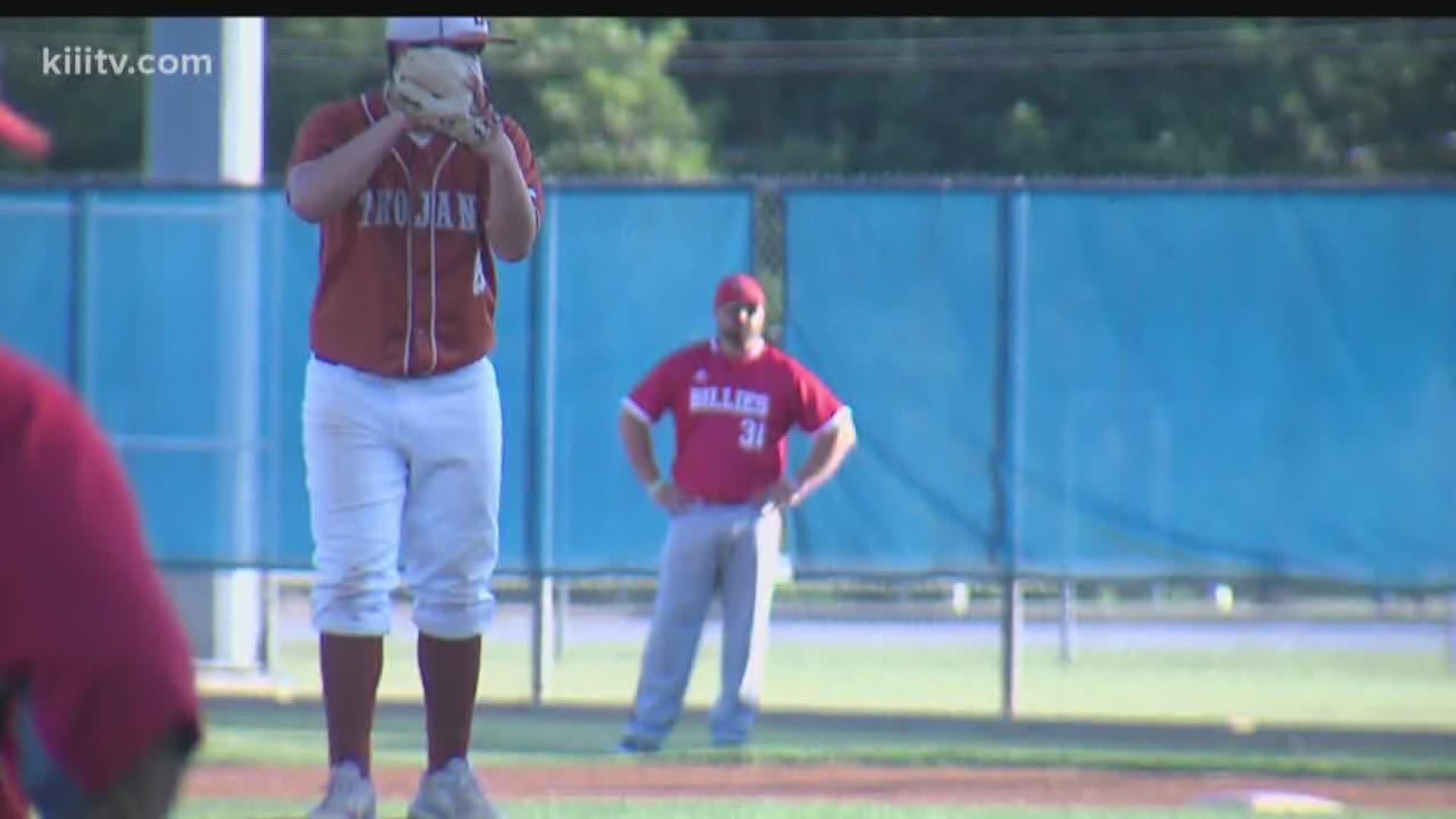 The Billies got an inside-the-park grand slam as Fredericksburg beat Beeville 12-3 in Game 1.