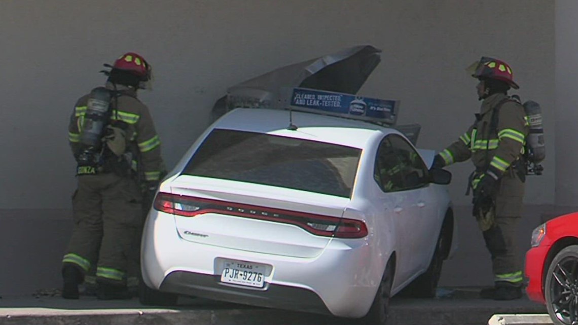 Car crashes into propane tanks off er and Holly Road