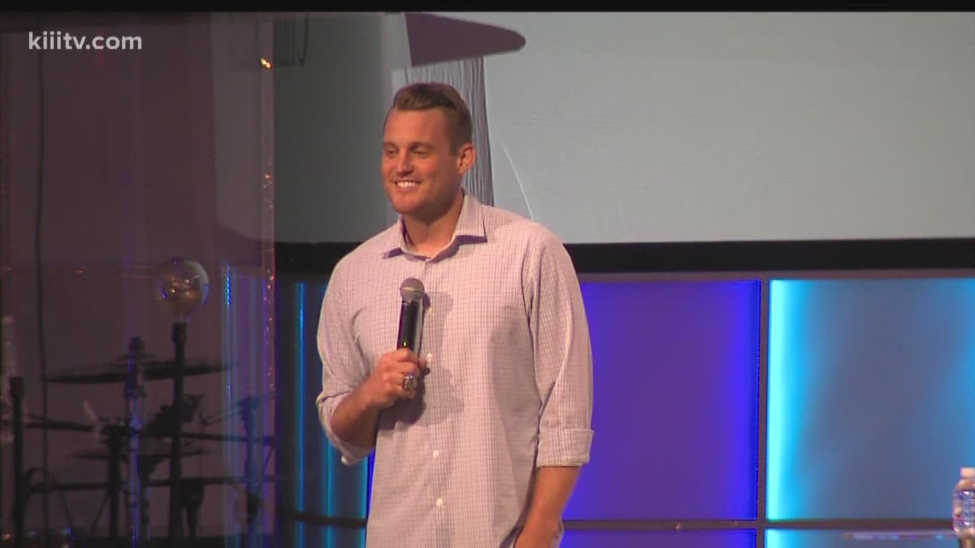 Former Seahawks player speaks at local church
