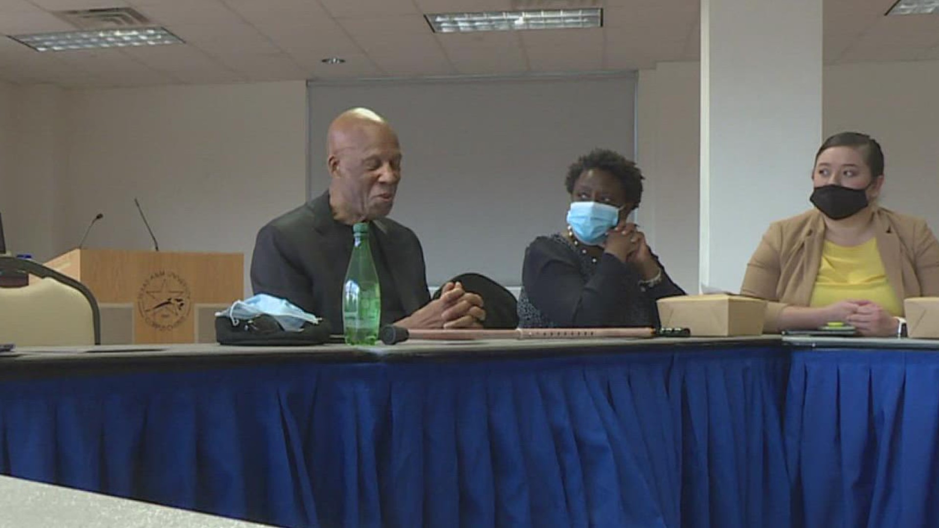 Dr. Terrence Roberts spoke with a group of students at Texas A&M University, Corpus Christi to discuss his efforts to desegregate schools.