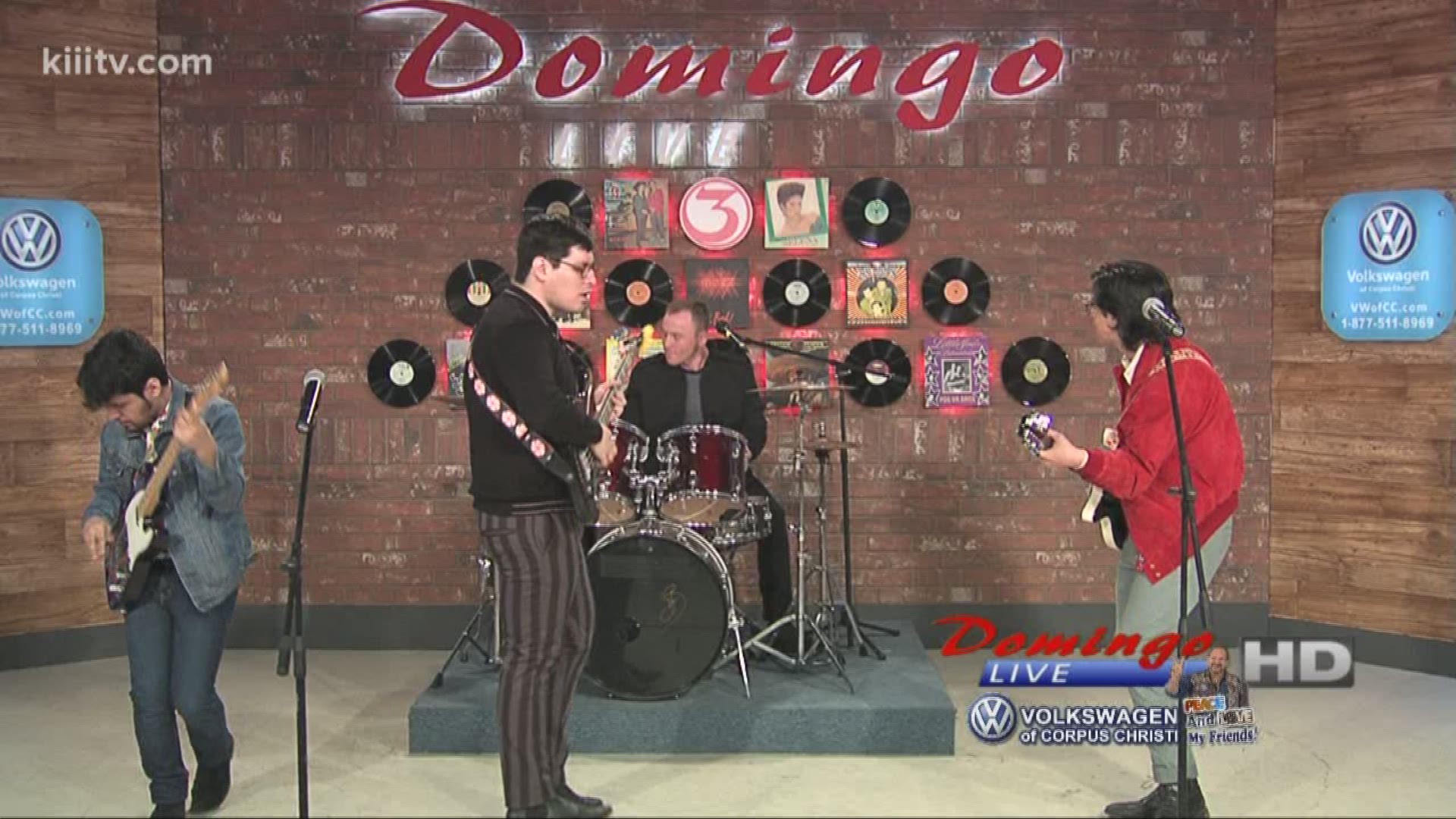 The Blind Owls performing "Something About That Girl" on Domingo Live.