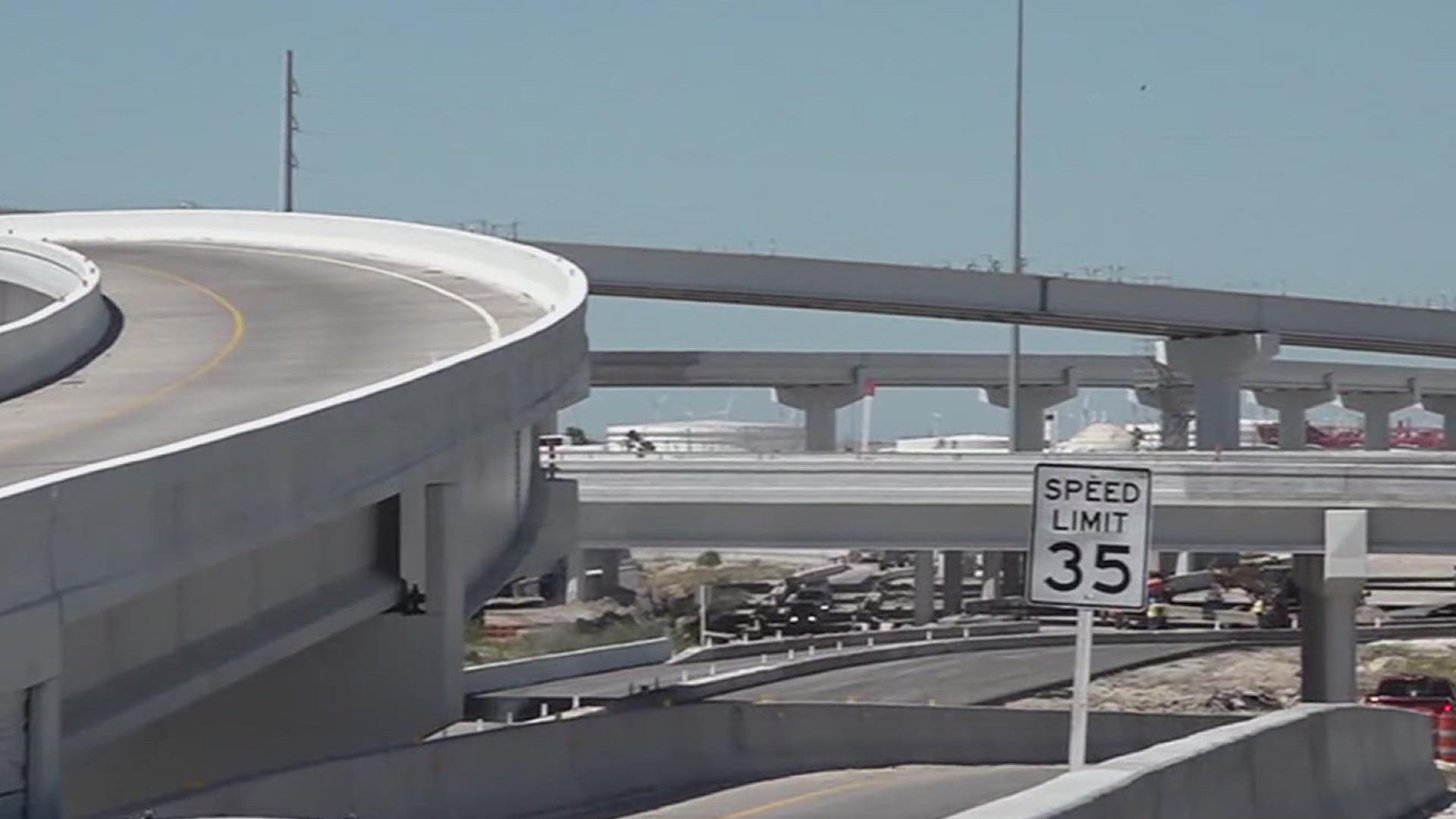 If you plan to head southbound on US 181 to southbound SH 286 during the closure, you will be detoured to the Port Avenue and Nueces Bay Boulevard exit.