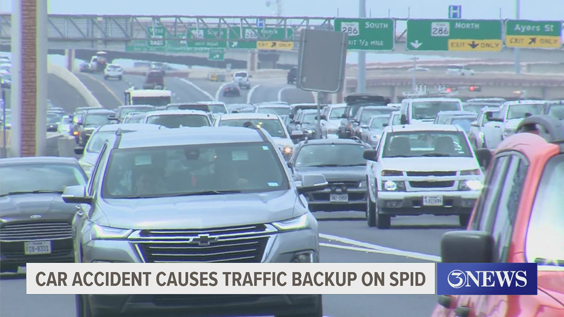 Car crash on SPID backs up traffic
