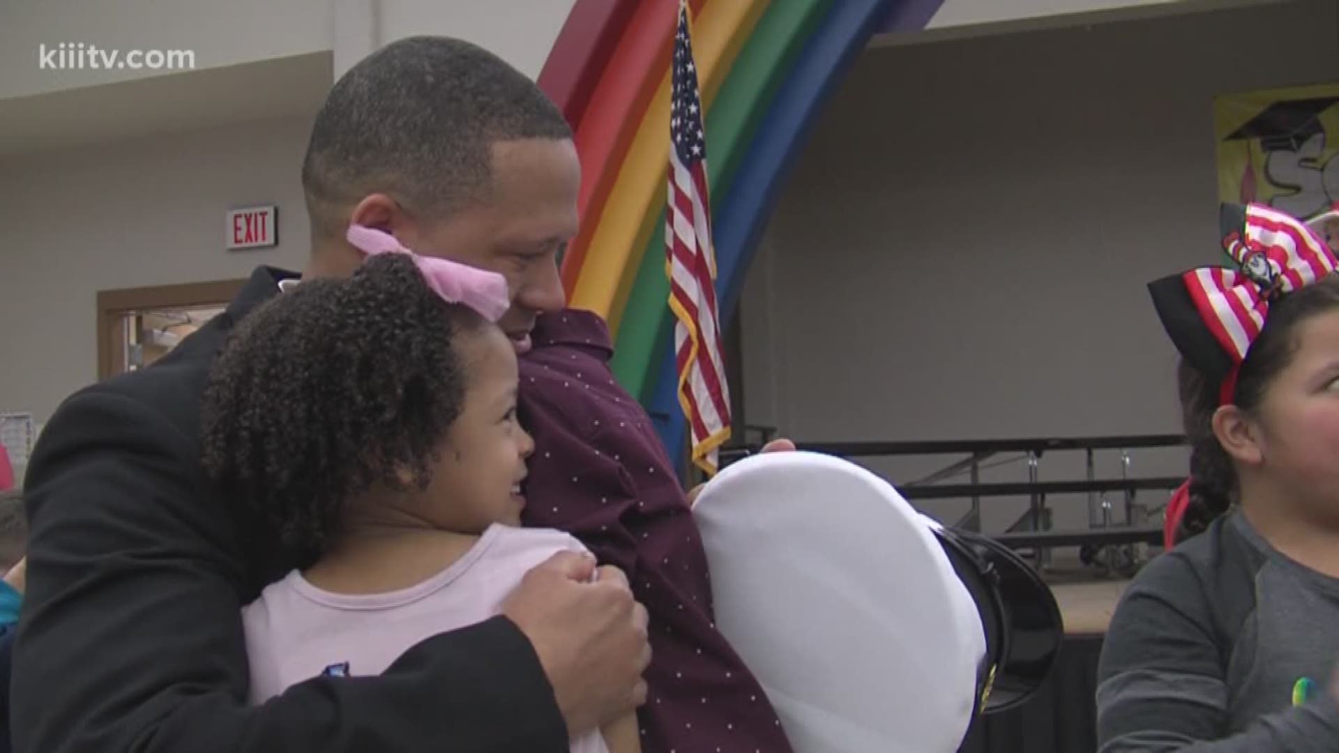Two siblings were reunited with their father Monday at Orange Grove Primary School. It was a big surprise since their father had been on U.S. Navy deployment for the last eight months.