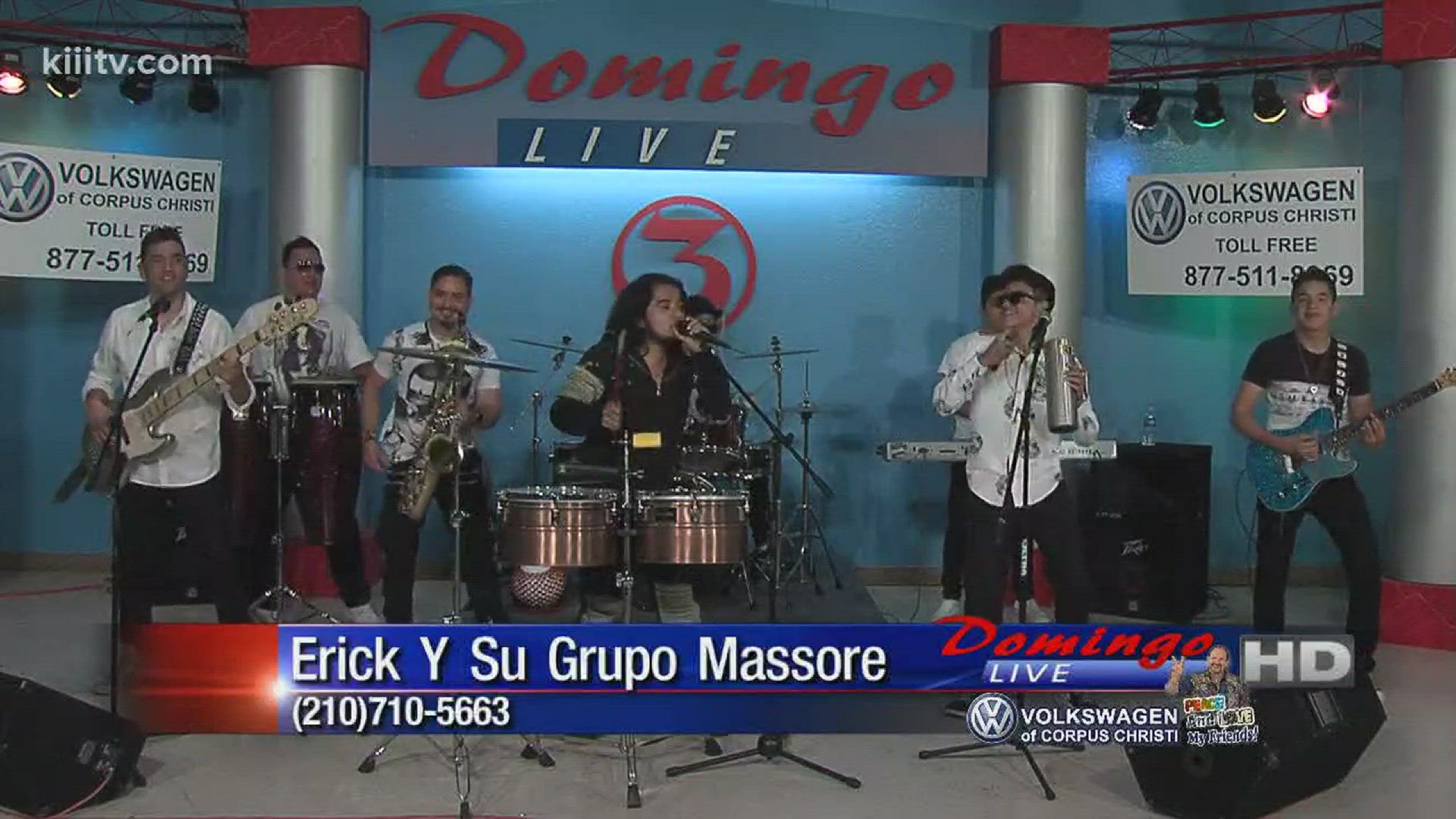 Erick Y Su Grupo Massore Performing "La Inconforme" on Domingo Live!