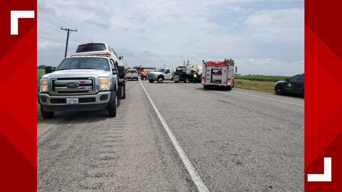 Two killed in Highway 359 collision near Tynan, Texas