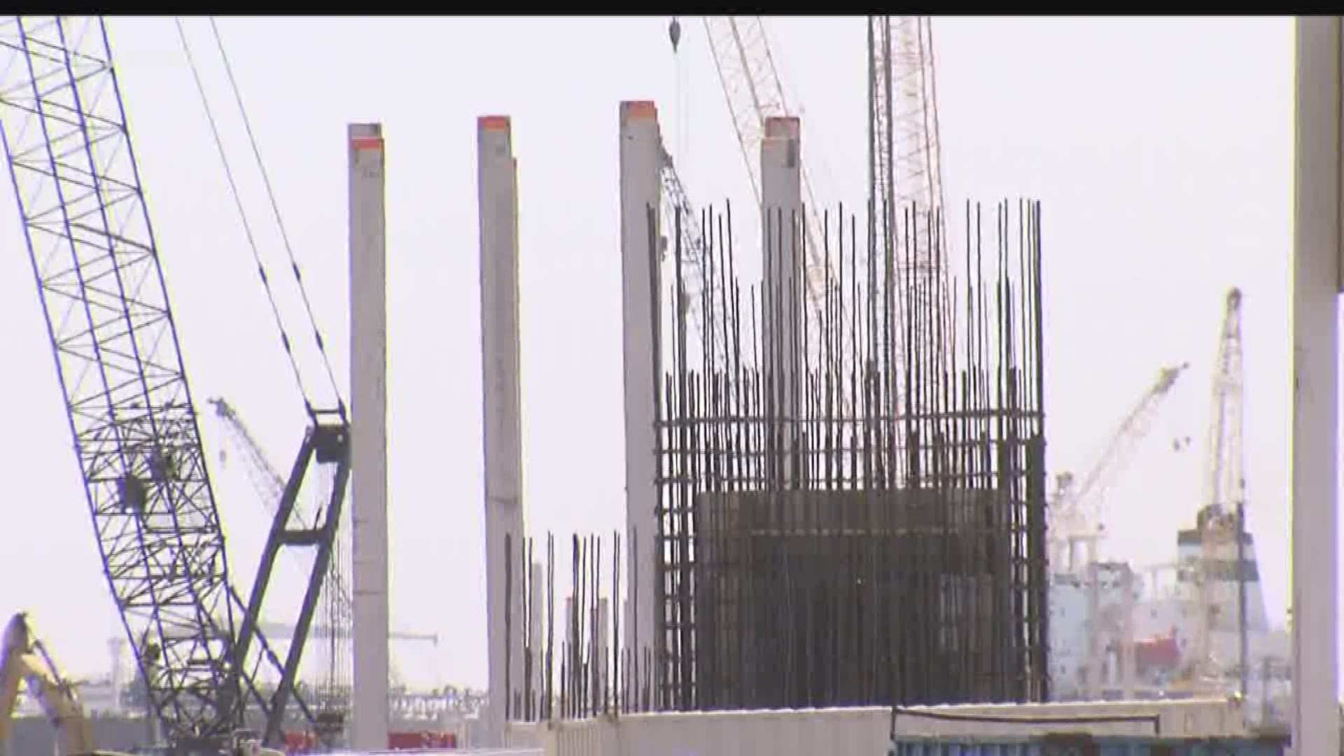 Many residents who spoke with 3News Tuesday had questions about FIGG Engineering's involvement with the new Harbor Bridge Project after seeing what happened in Florida.