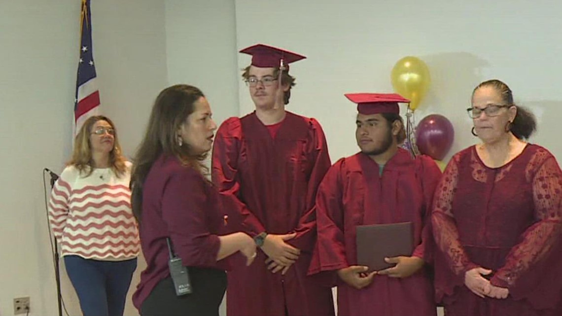 Flour Bluff High School students get a new chance to graduate