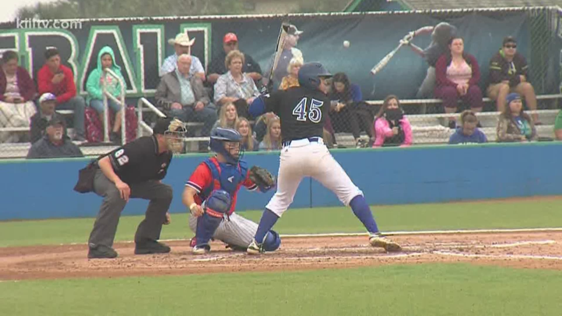 Texas A&M-Corpus Christi scored five runs in the 2nd inning en-route to a 9-3 win over UT-Arlington.