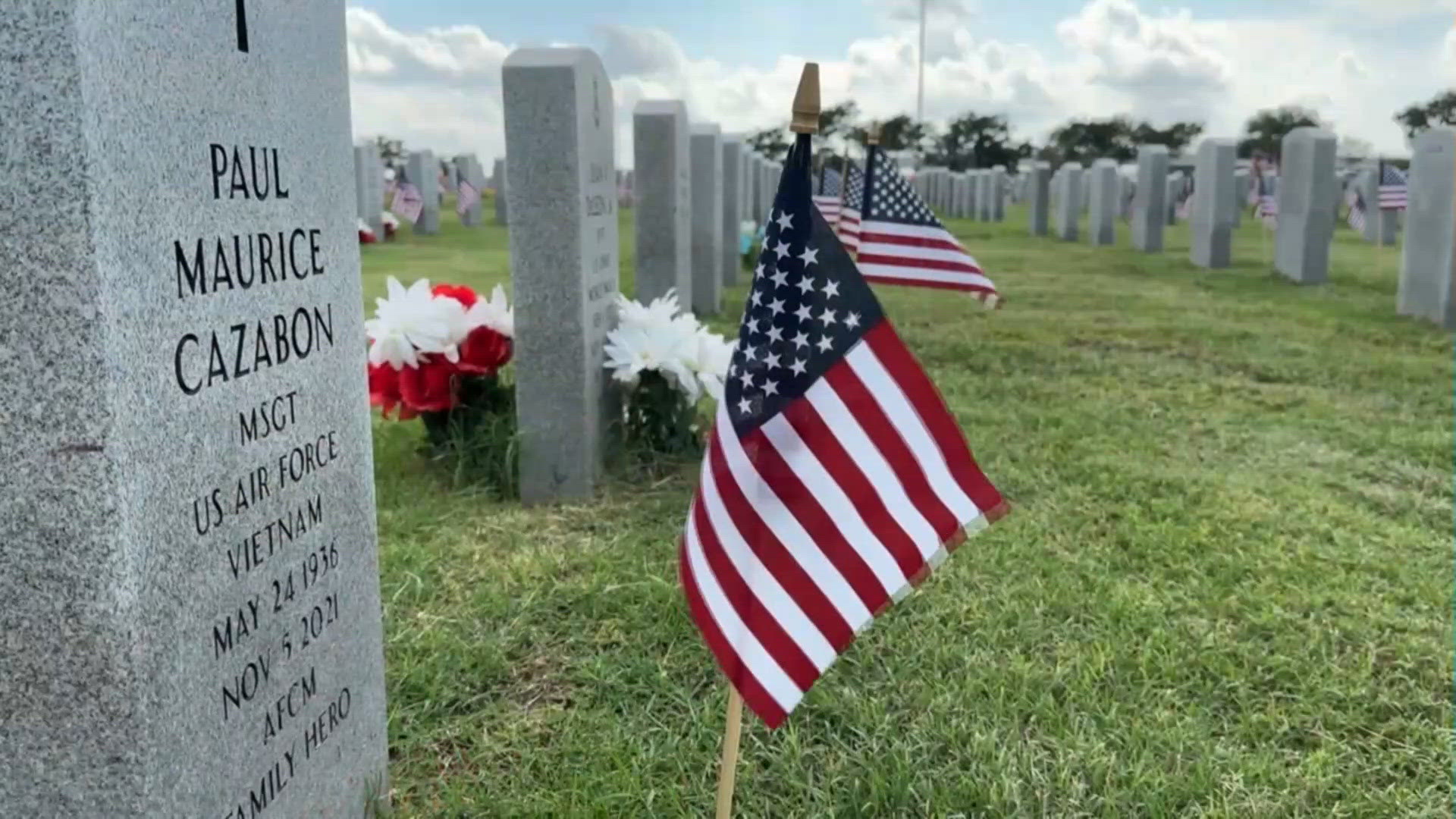 Volunteers place flags at Veterans Cemetery ahead of Memorial Day ...