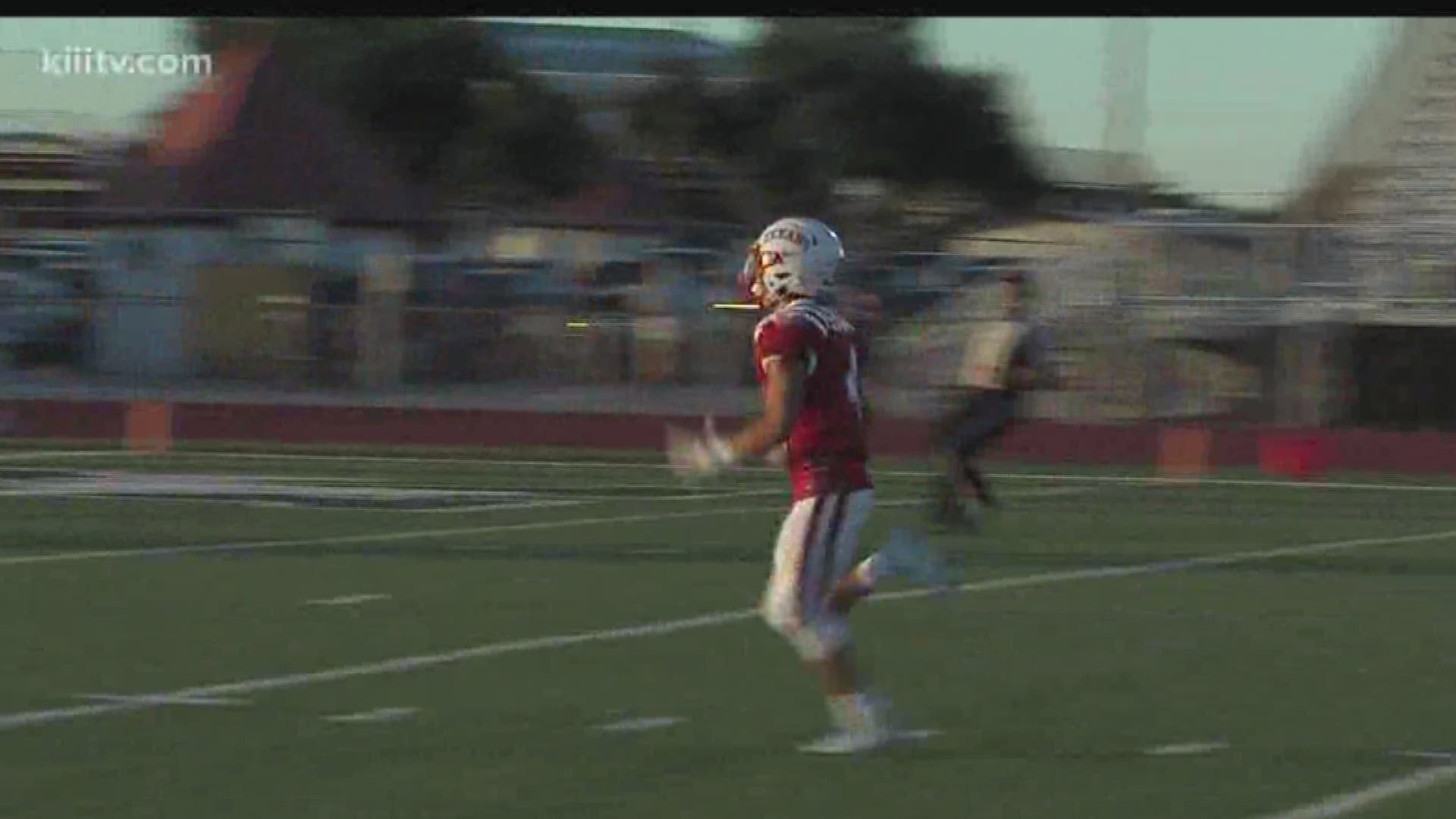 Our Play of the Week for week 1 of the Blitz belongs to the Ray Texans' Joseph Calero.