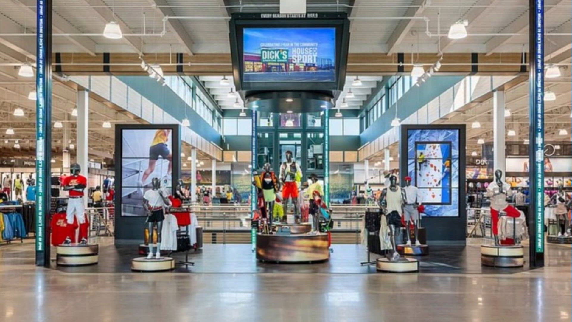 Proposed DICK’S House of Sport could replace former Macy’s at La Palmera