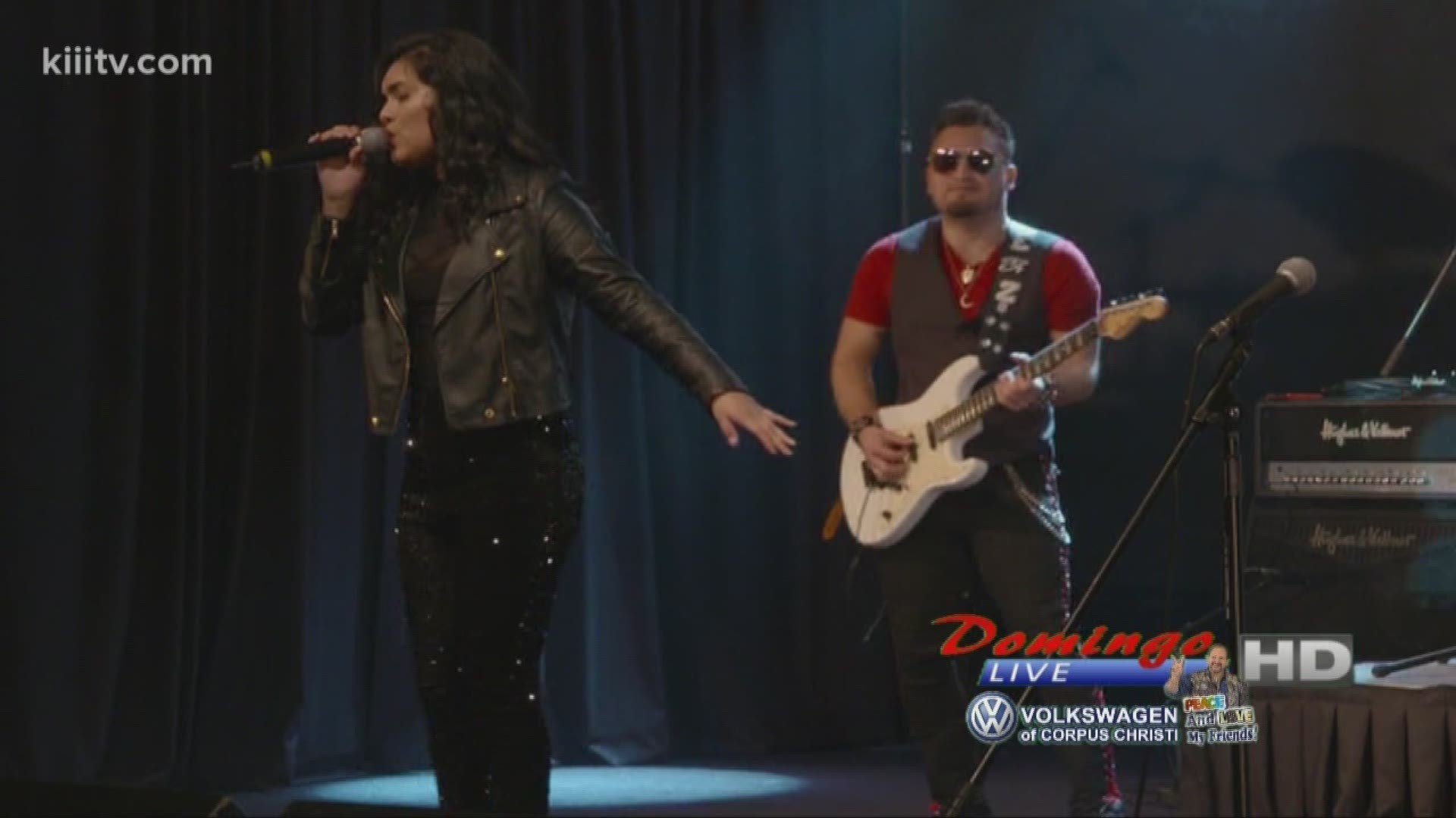 Isabel Marie performance "Ahora Quiero Volver", courtesy of Q-Productions, on Domingo Live.