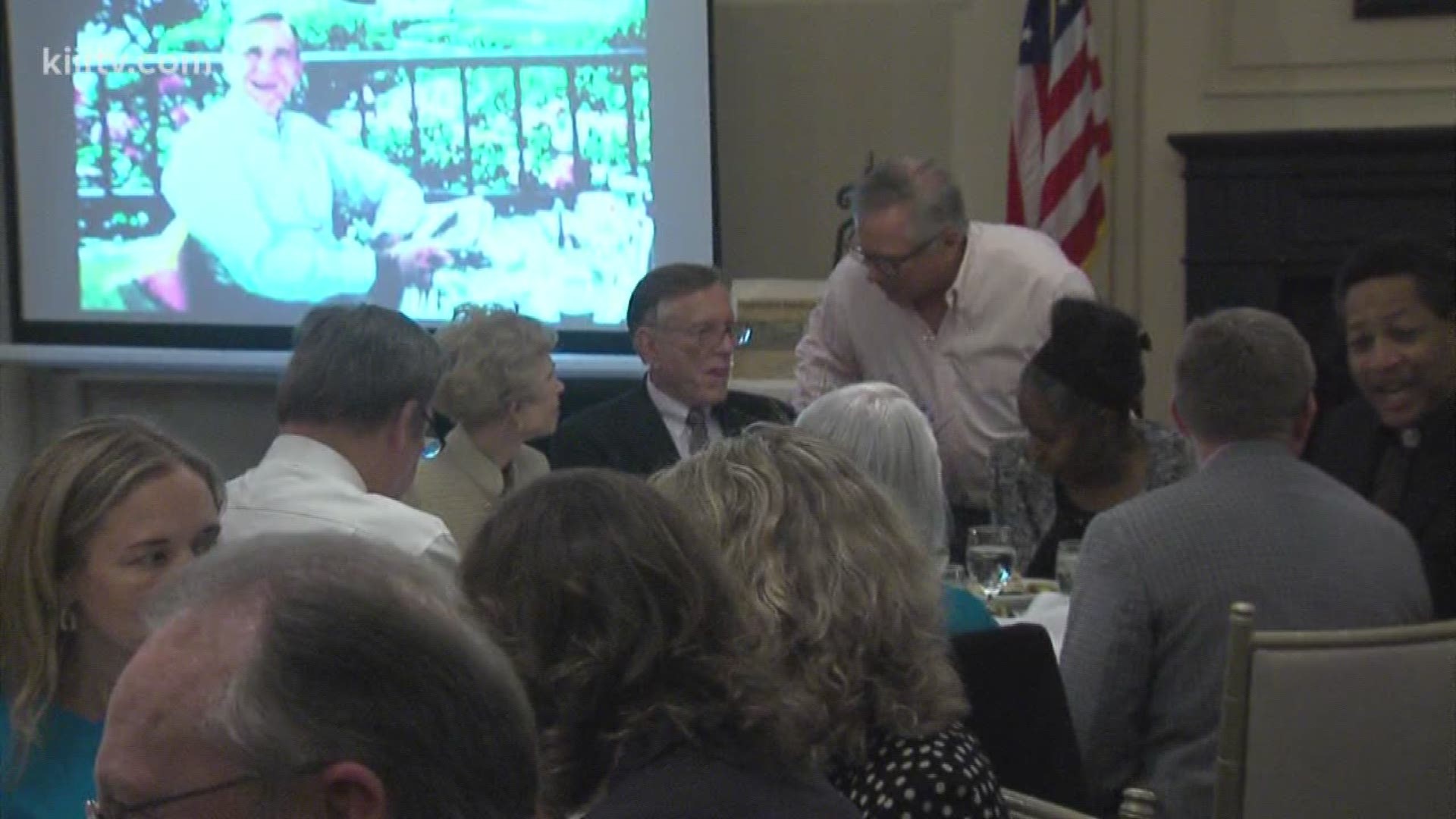 Hundreds of Rotarians gathered Thursday night at the Corpus Christi Country Club to pay tribute to one of their members.