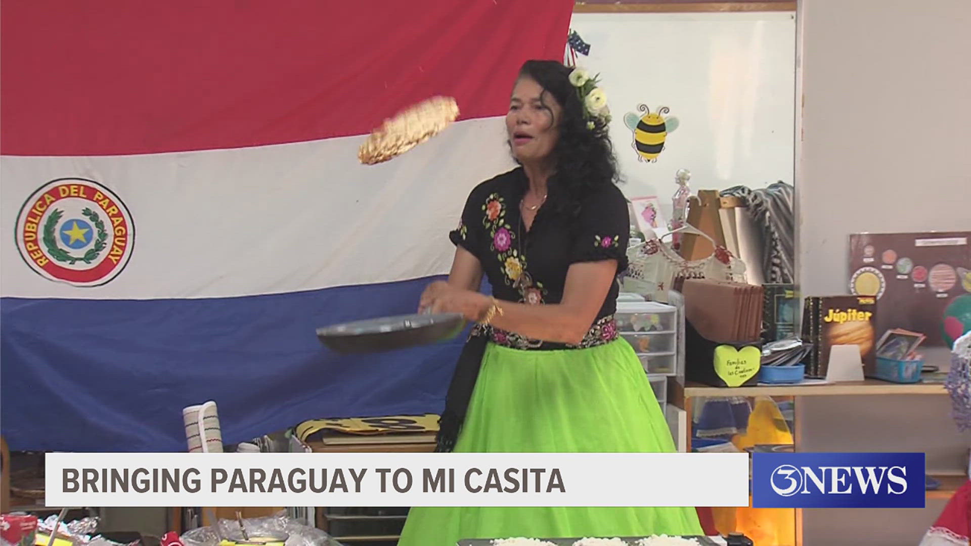 To experience a piece of Paraguayan culture the students made mbejú, a traditional buttery crispy cheese flatbread!