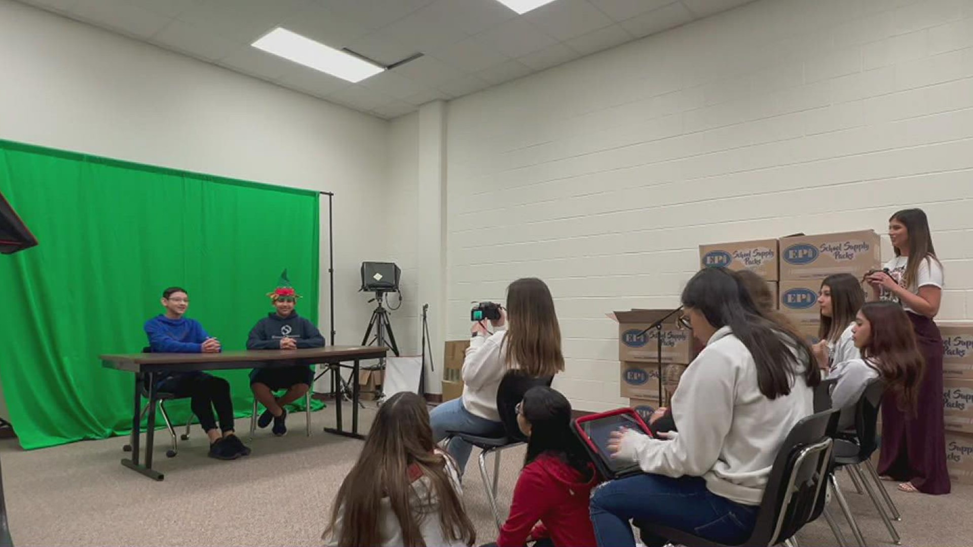 There's a group of bright up-and-coming reporters right out of Sinton's Smith Middle School.