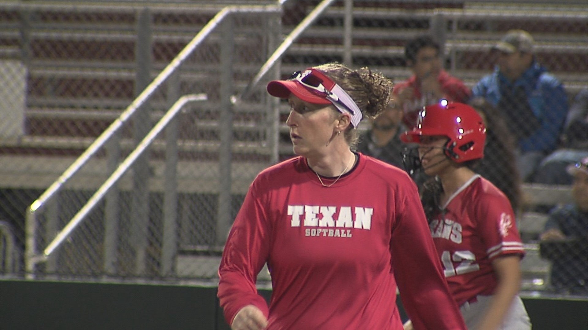 The Texans rallied from an early deficit to get the 3-2 win Tuesday at Cabaniss.