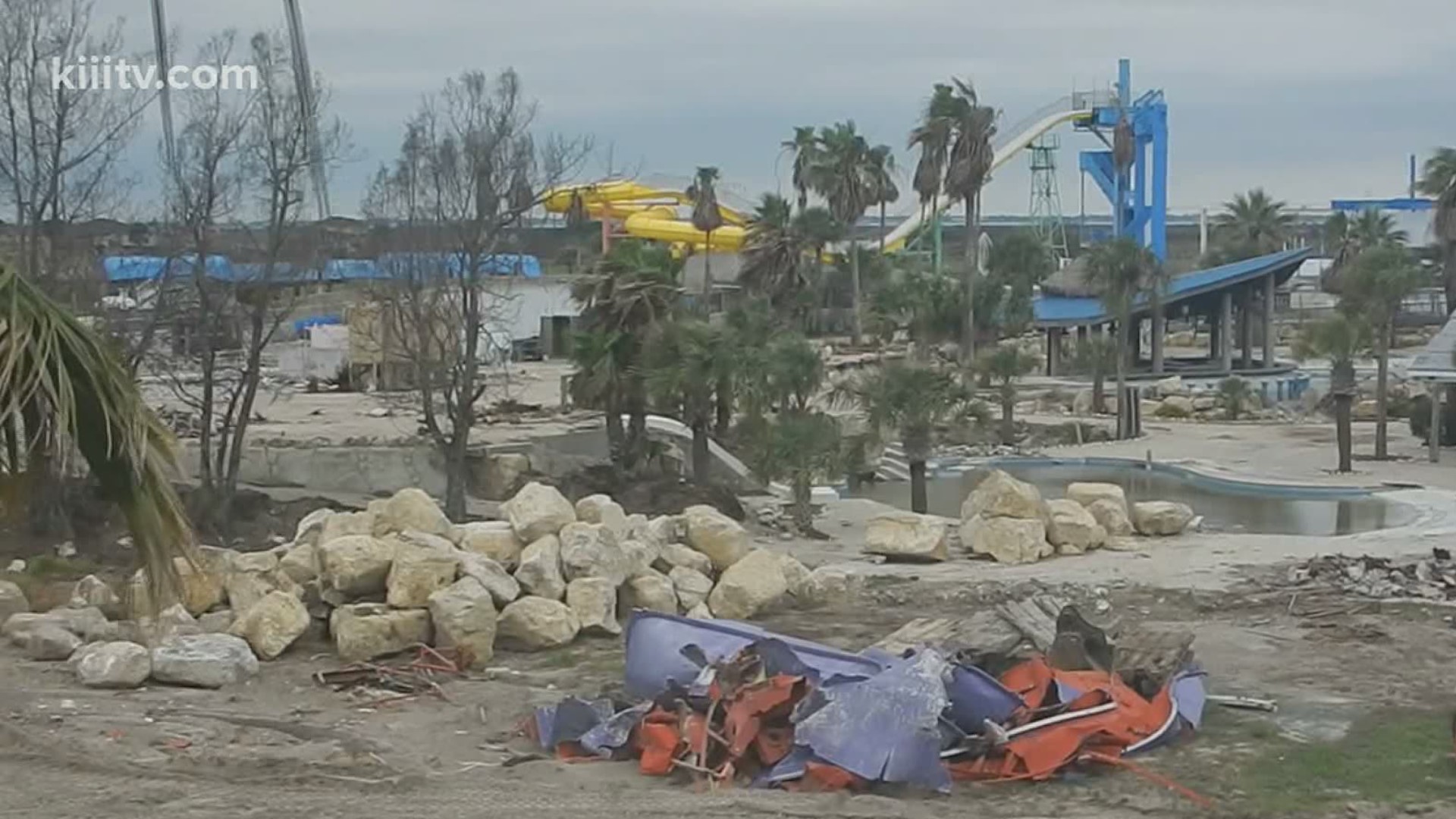 Schlitterbahn Corpus Christi, Waves Resort demolished 