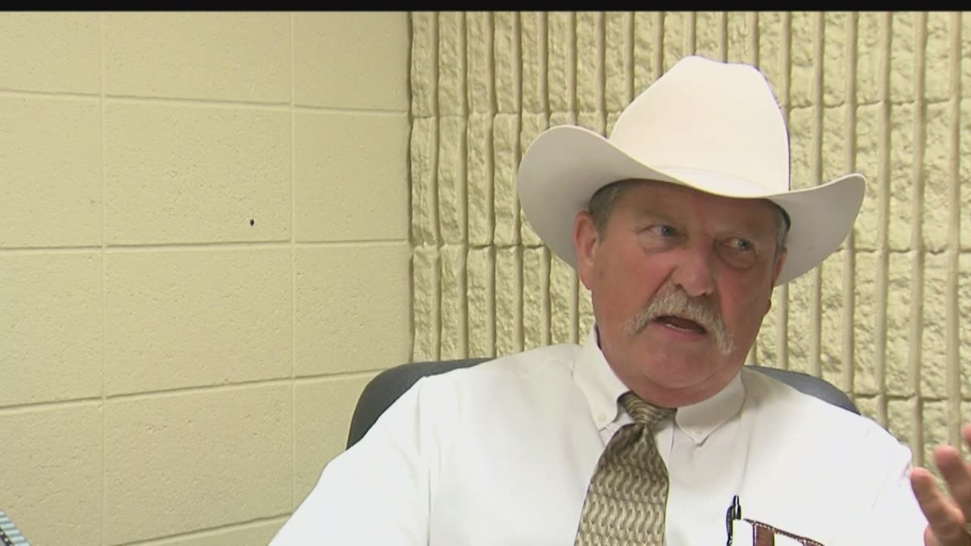 San Patricio County District Attorney Sam Smith has decided to dismiss an oppression charge against the town's police chief, according to the San Patricio County News.