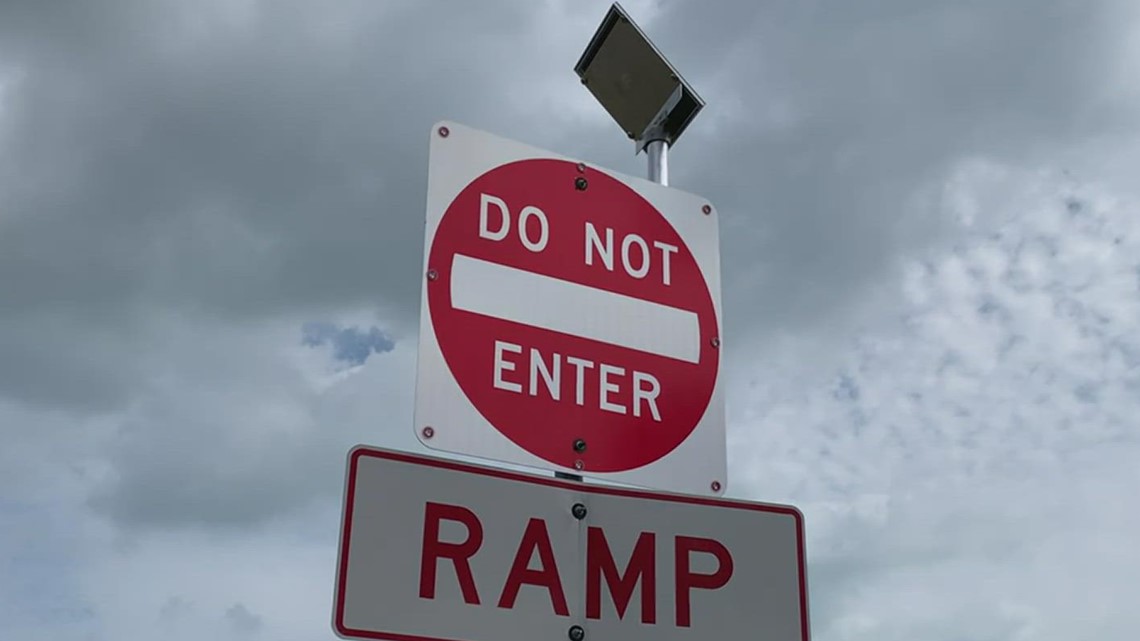 Wrong-way driver signage goes up near Harbor Bridge access points