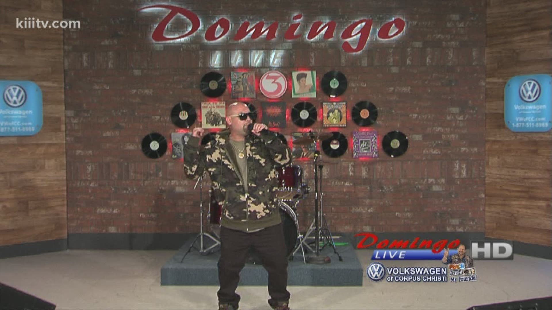 Dapper Don performing "Reggeaton" on Domingo Live.