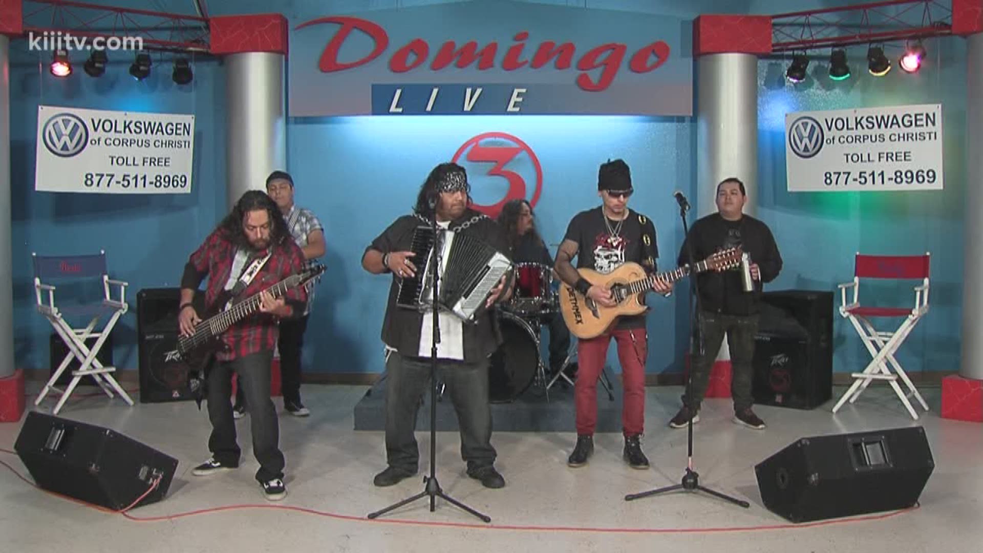 Grupo Pecado Performing on Domingo Live