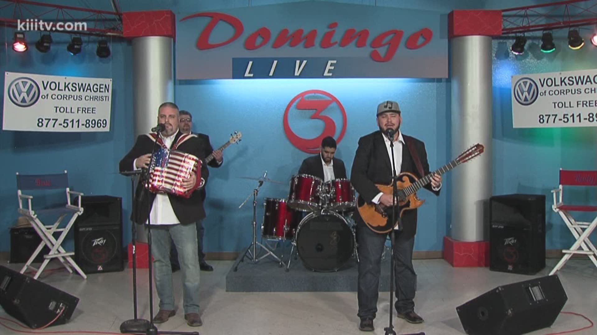 Conjunto Senzibble out of Houston, Texas is an up and coming conjunto band. Here they are opening the Domingo Live show on January 13, 2019, with their performance of "Que Suerte La Mia."