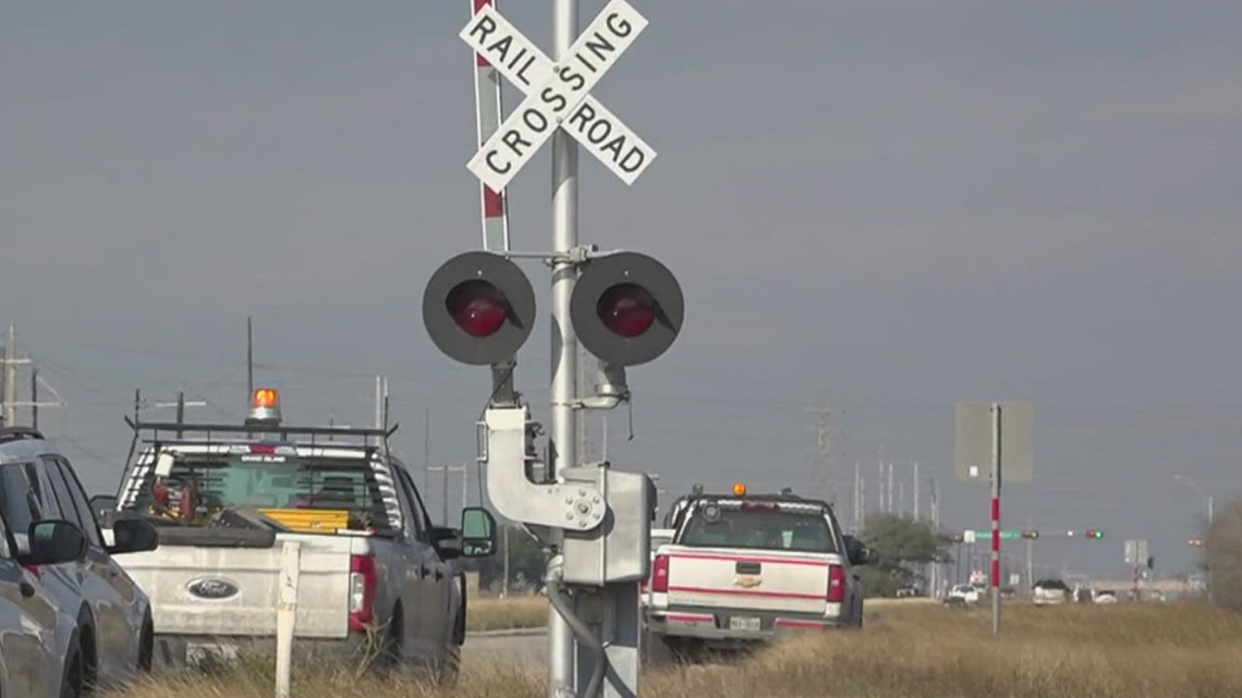 Train derails Wednesday night near Ingleside Oxychem plant | kiiitv.com