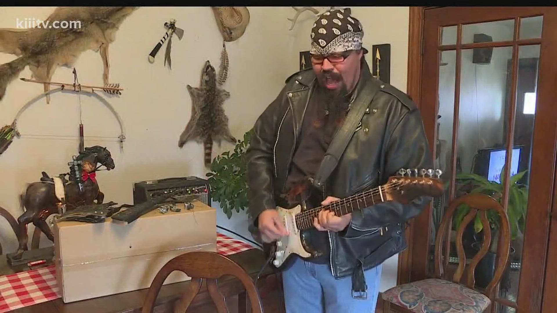 Fire victim's beloved guitar restored thanks to a friend | kiiitv.com
