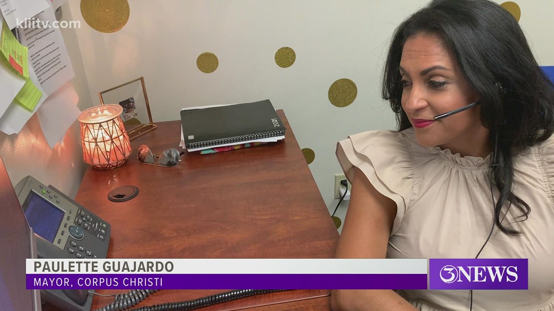 Mayor Paulette Guajardo answers phones for the City's Call Center