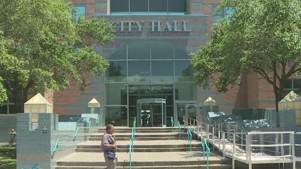 Two city councilmembers will not run for re-election in November - Vimarsana News