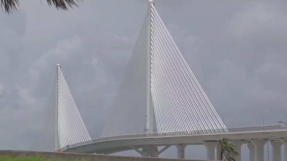 Harbor Bridge roadways remain open despite cold weather in Coastal Bend