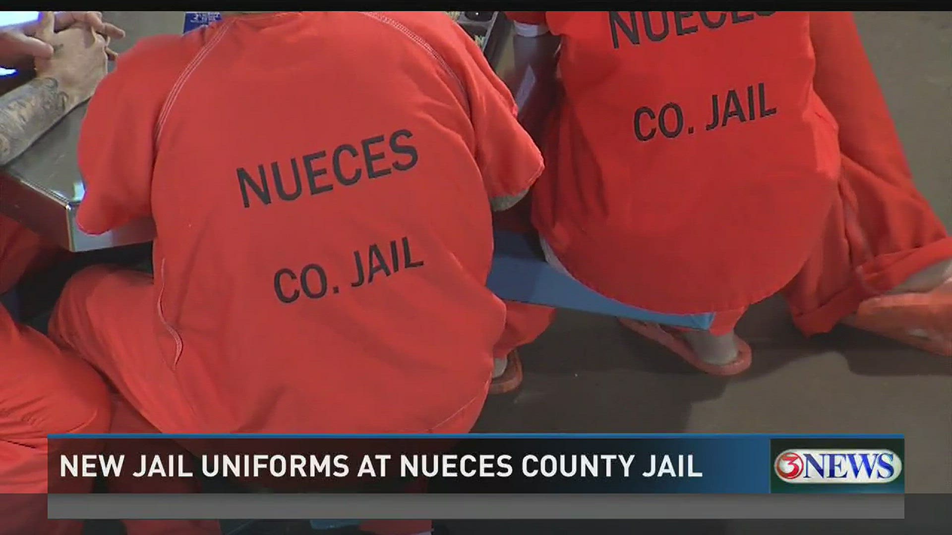 It's the first day of fall, and those fall colors are already at the Nueces County Jail as inmates have begun to wear new uniforms -- orange tops and orange pants.