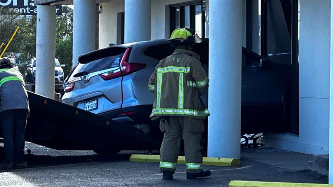 Car crashes into Oh My Goodness craft store after losing control