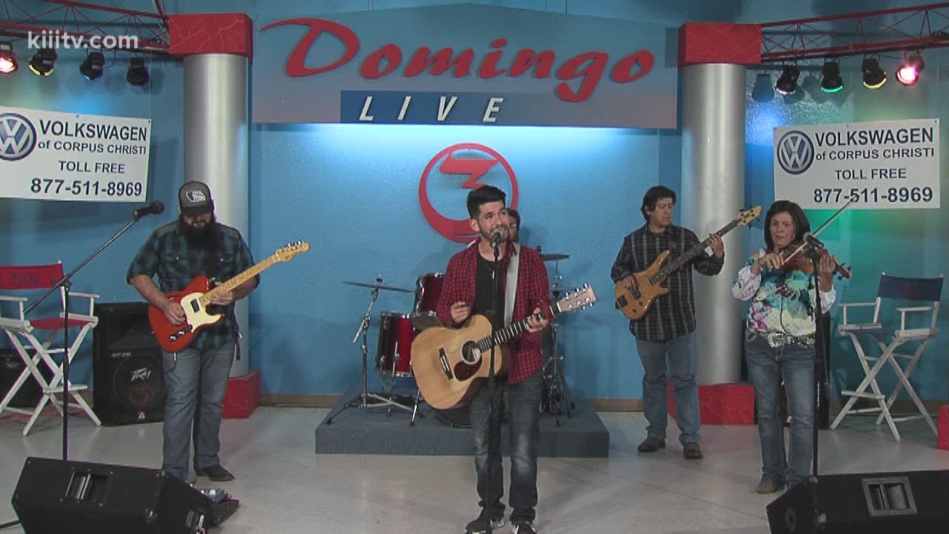 Southern Ashes Performing "Your Kiss" on Domingo Live!