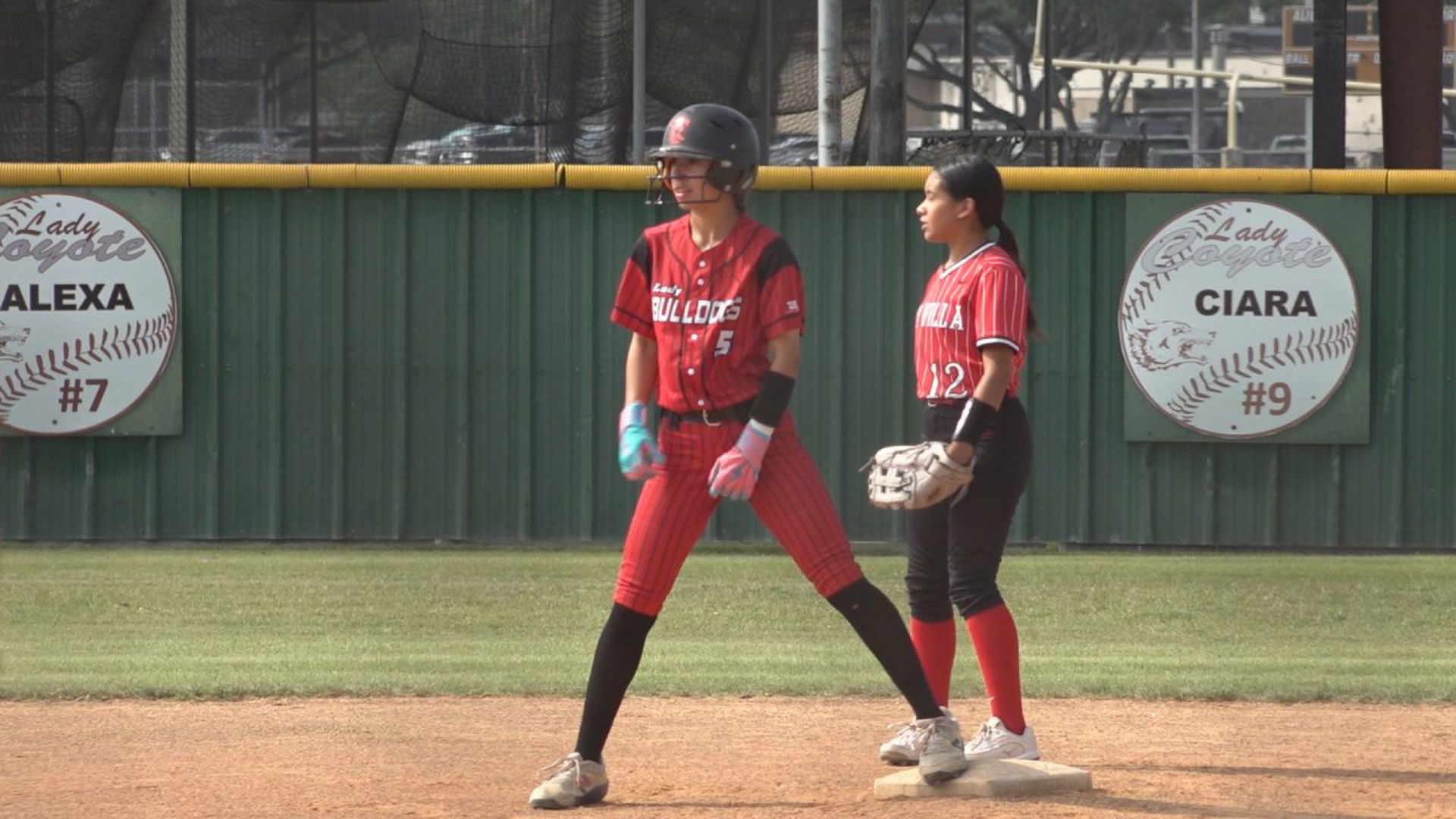 London handled Taft 16-0 in three innings while Three Rivers topped La Villa 9-2.